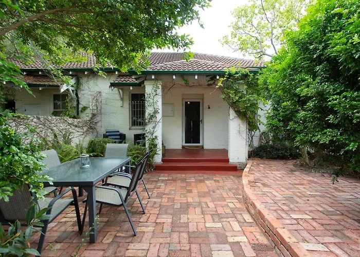Soloman Street Cottage